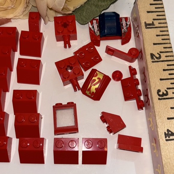 Legos Red LEGO BRICKS 1980s Legos Red LEGOS FROM THE 80s - Picture 5 of 13